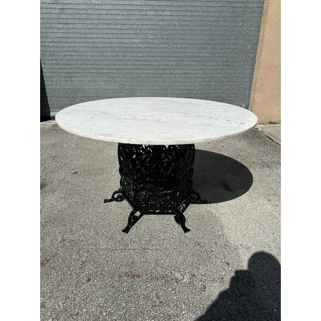 1940s French Art Deco Cast Iron Base Round Carrara Marble Top Dining Table For Sale - Image 4 of 13