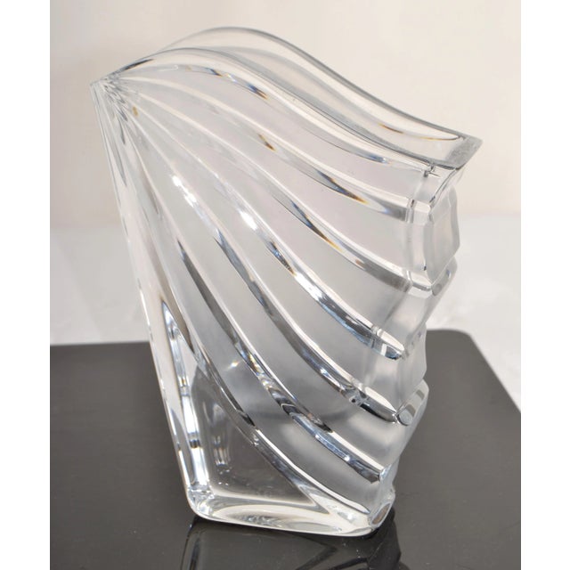 Art Deco 1970s Art Deco Style Fluted Fan Shaped Heavy Crystal Vase French Art Vannes Style For Sale - Image 3 of 12