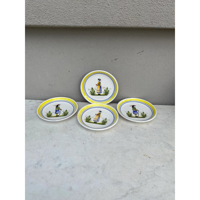 Henriot Quimper C.1950 French Miniature Henriot Quimper Plate For Sale - Image 4 of 5