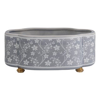 Williamsburg for Port 68 Floral Vine Scallop Footed Oval Planter, Stone For Sale