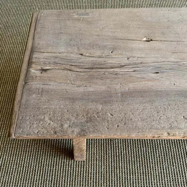 1940s Vintage Elm Wood Coffee Table For Sale - Image 10 of 10