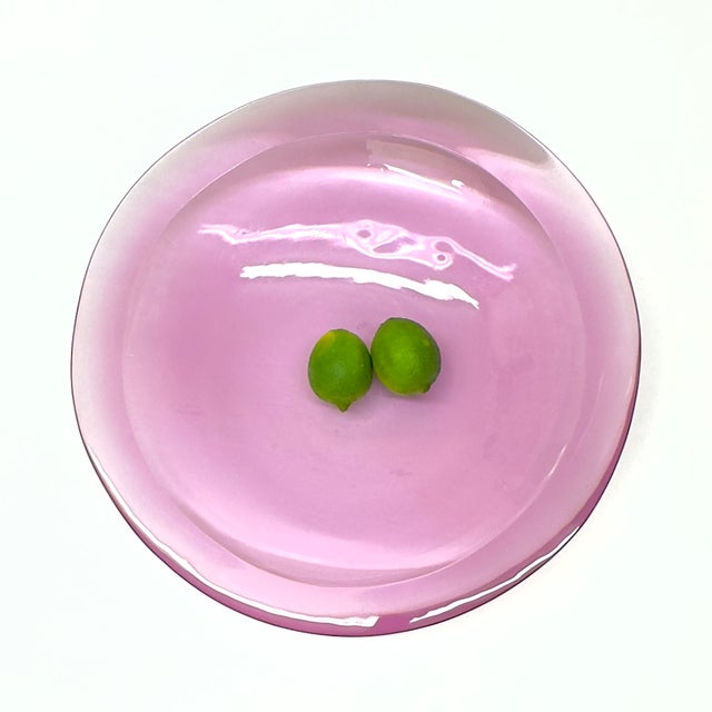 Magnificent Oversized Thick Lilac Lucite Bowl For Sale In Miami - Image 6 of 11