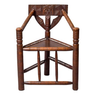 19th Century Welsh or English Folk Art Oak Corner Armchair For Sale