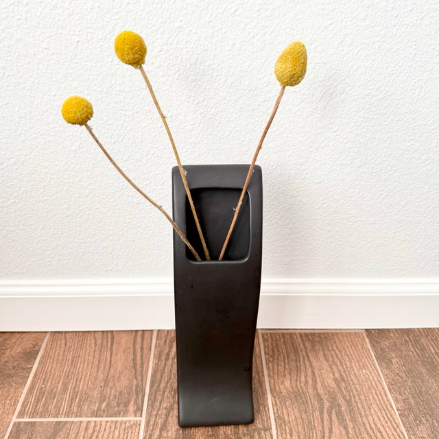 Mid-Century Modern Mid Century Modern Japan Black Ceramic Ikebana Sculptural Vase Toyo Style MCM For Sale - Image 3 of 7