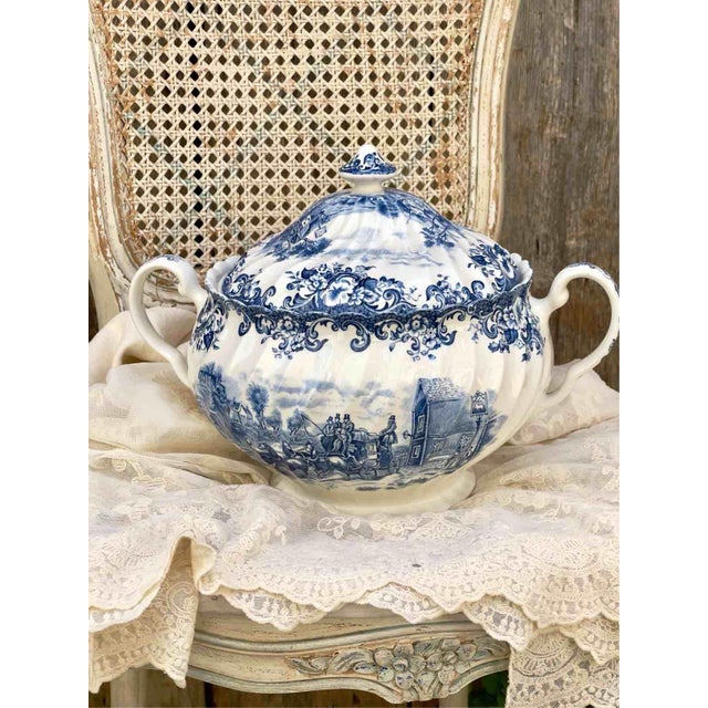 Ceramic Large English Ironstone Coaching Scenes Collection Tureen from Johnson Bros, 1960s For Sale - Image 7 of 12