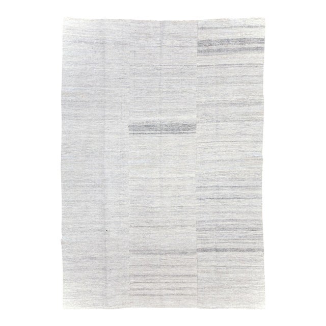 Galerie Shabab Collection Mid-20th Century Handmade Turkish Flatweave Kilim Accent Rug For Sale