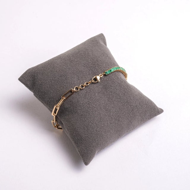 Rocks With Soul Rocks With Soul Baguette Emerald And Paperclip Bracelet For Sale - Image 4 of 5