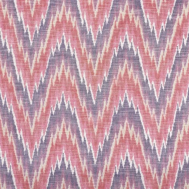 This exquisite, handwoven warp print has special weft yarns of varying thickness to give this fabric an extraordinary...