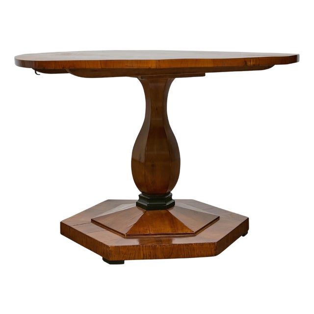 19th Century Biedermeier Round Walnut Pedestal Table With Veneered Starburst Top For Sale