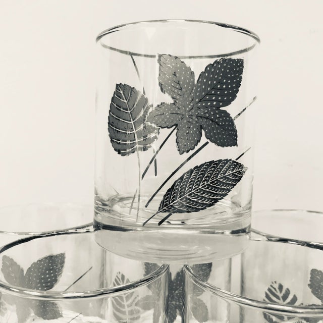 Libbey Glass Co. Mid-Century Libbey Silver Leave Glasses - Set of 6 For Sale - Image 4 of 7