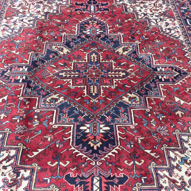 1950s Vintage Persian Hand-Knotted Heriz Rug For Sale - Image 5 of 9