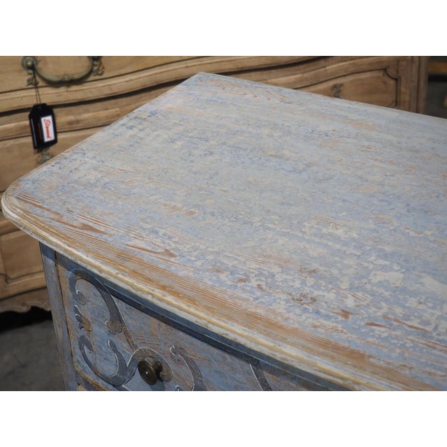 Light Blue Painted and Distressed Sauteuse Commode From Southern Germany For Sale In Dallas - Image 6 of 18