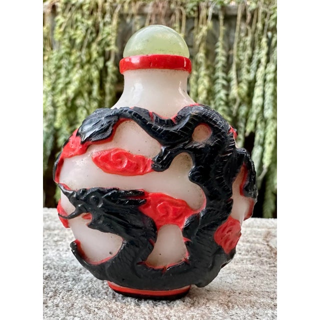 Antique Peking Glass Black Red Double Overlay Dragon Snuff Bottle For Sale - Image 4 of 12