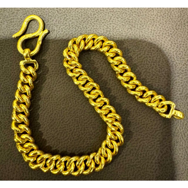 Cuban Link 24 Karat Pure Yellow Gold Solid Bracelet, 46.8 Gm, Unisex , 8 Inch For Sale In New York - Image 6 of 8