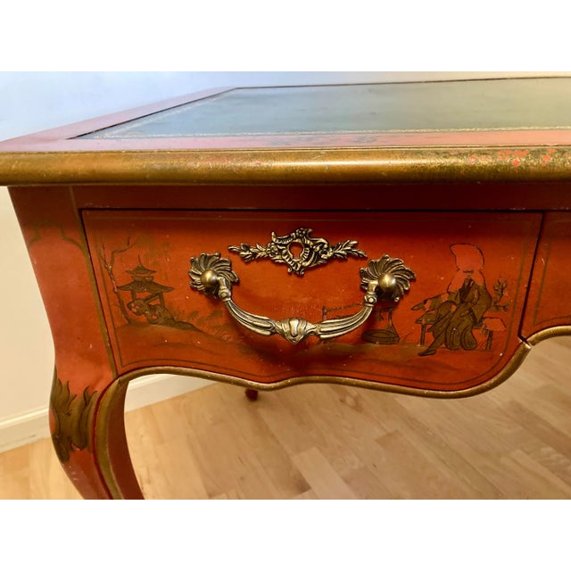 Late 20th Century Baker Furniture 2pc Queen Anne Scarlet Japanned Desk/ Bureau Plat For Sale - Image 5 of 12