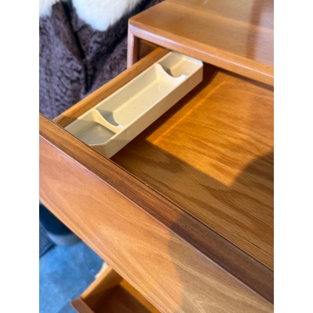 Kipp Stewart for Drexel Suncoast Gentleman's Chest Highboy C1950s For Sale - Image 9 of 15