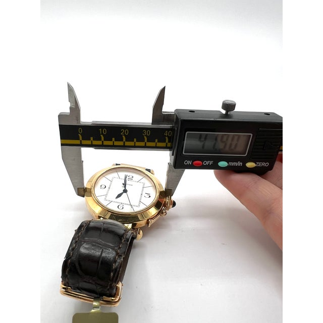 Estate Cartier Pasha Watch in 18k Yellow Gold For Sale - Image 9 of 10