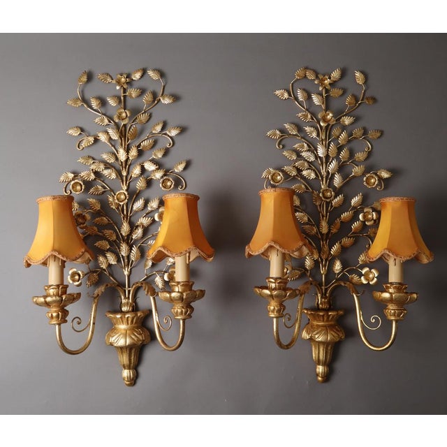 Hollywood Regency Floral Golden Wall Light, Florence, Italy, 1960s For Sale - Image 15 of 15