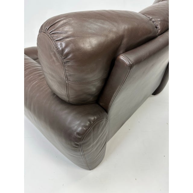 1970s Leather Lounge Chair by Tongiana Stefano For Sale - Image 4 of 9