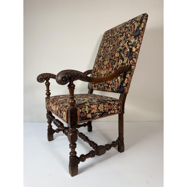 17th Century Carved Walnut Armchair, Lombardy, 1600 For Sale - Image 4 of 18