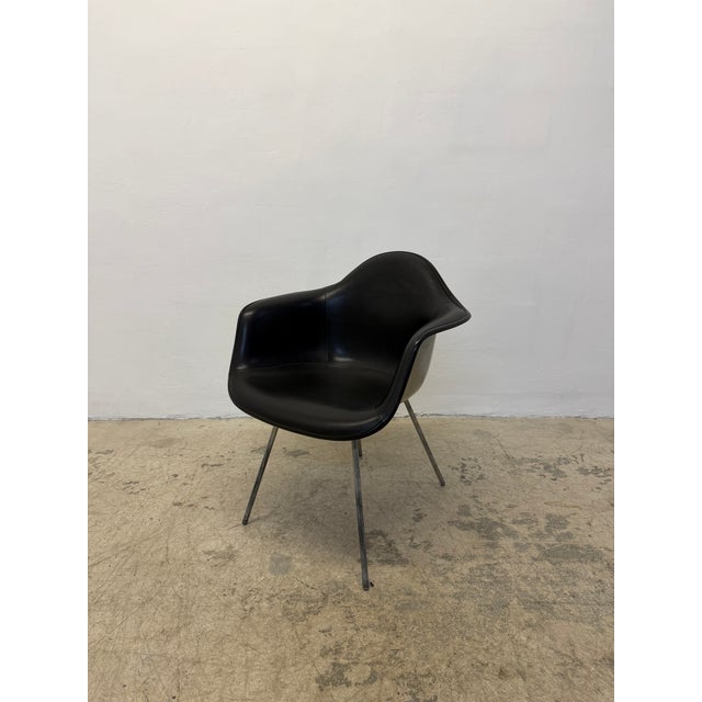 Metal Herman Miller Black Naugahyde Arm Chair by Charles and Ray Eames, 1950 For Sale - Image 7 of 16