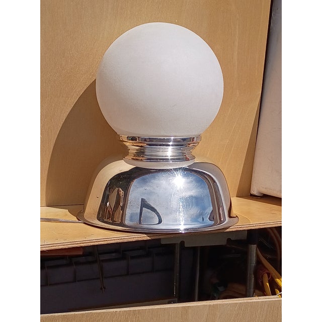 Metal 1980s Mid-Century Modern Silver Plated Globe TableLamp For Sale - Image 7 of 18