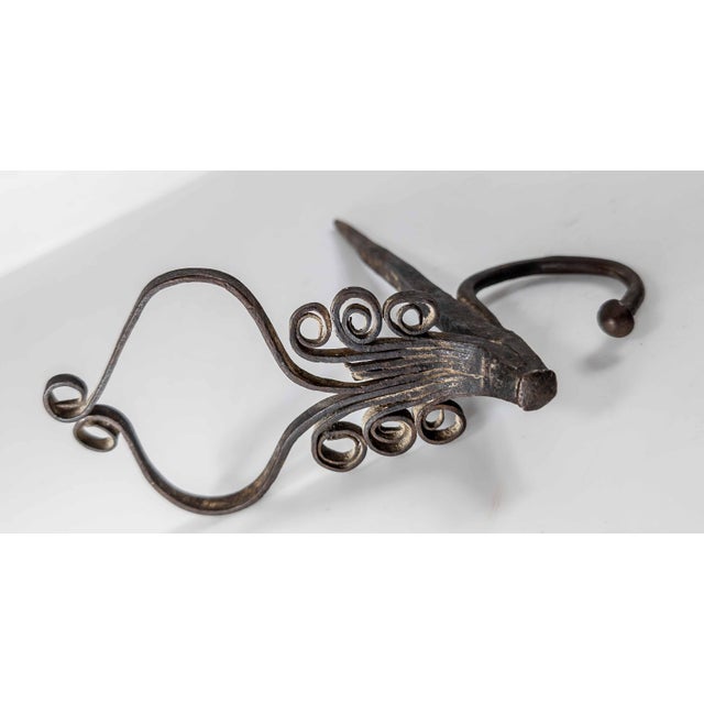 Farmhouse 18th or 19th Century Blacksmith Handwrought Iron Betty Lamp Spike For Sale - Image 3 of 11