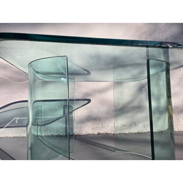 ▪️Modernist Glass Side Table ▪️Beautiful plate glass, very thick beveled top ▪️2 curved piece base that can be placed...