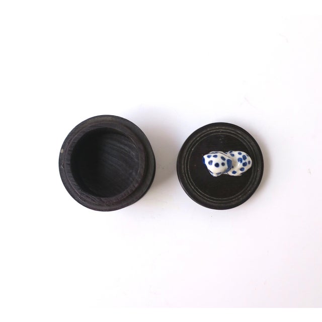 Wood Jewelry Trinket Box With Porcelain Dog Blue and White, Mid-20th Century For Sale - Image 7 of 13