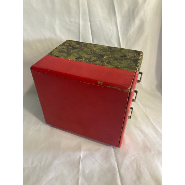 Early 20th Century Early 20th Century Japanese Small 3 Drawer Box With Papered Cranes For Sale - Image 5 of 10
