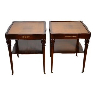 1930s Regency Style Mahogany & Leather Top Pair of Side Tables / End Tables For Sale