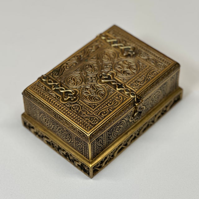 Tiffany Studios Tiffany Studios Cigar Cigarette Box New York 1680 Venetian Bronze Cedar Lined For Sale - Image 4 of 18