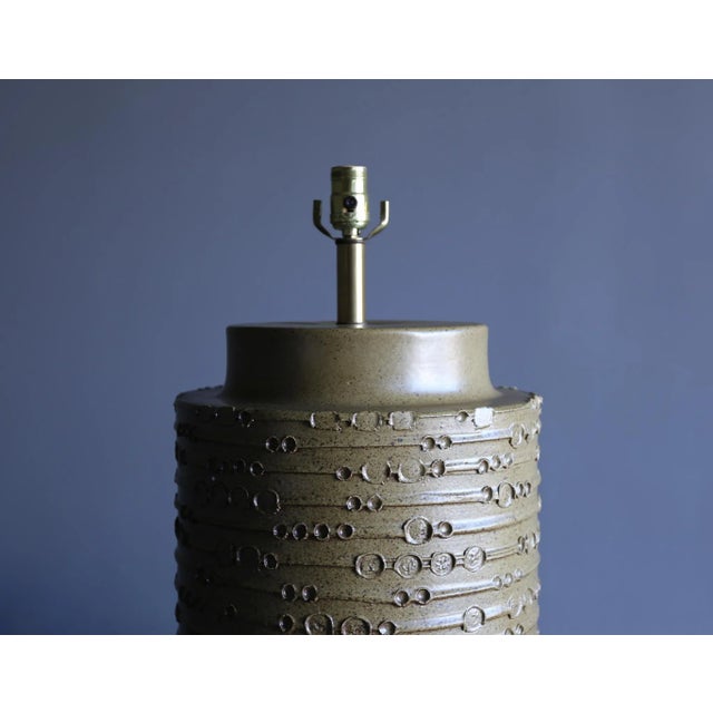 David Cressey Large Scale David Cressey Green Ceramic Lamp, Circa 1970 For Sale - Image 4 of 13