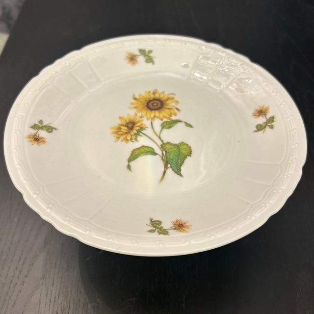 French French 1940s Porcelain Pedestal Cake Stand For Sale - Image 3 of 9