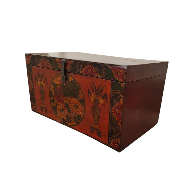 1900 - 1909 Antique Chinese Hand-Painted Storage Box For Sale - Image 5 of 5