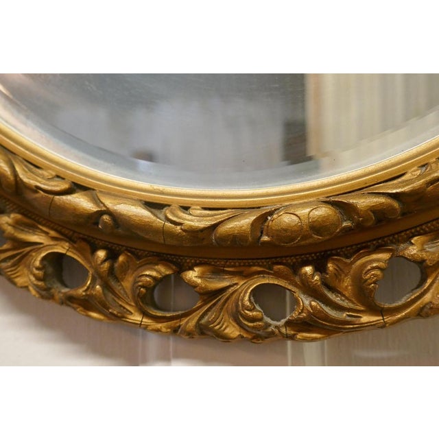 1920s Carved Bevelled Gilt Round Wall Mirror, 1920 For Sale - Image 5 of 6