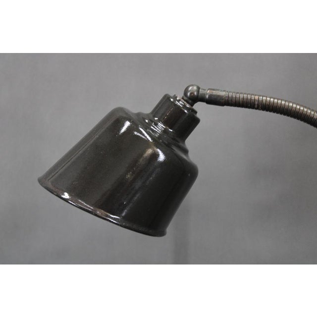 Newly rewired - 1x e26-e27 bulb - us wiring compatible (us plug adapter includes) - signs of use due to age up to 250v...