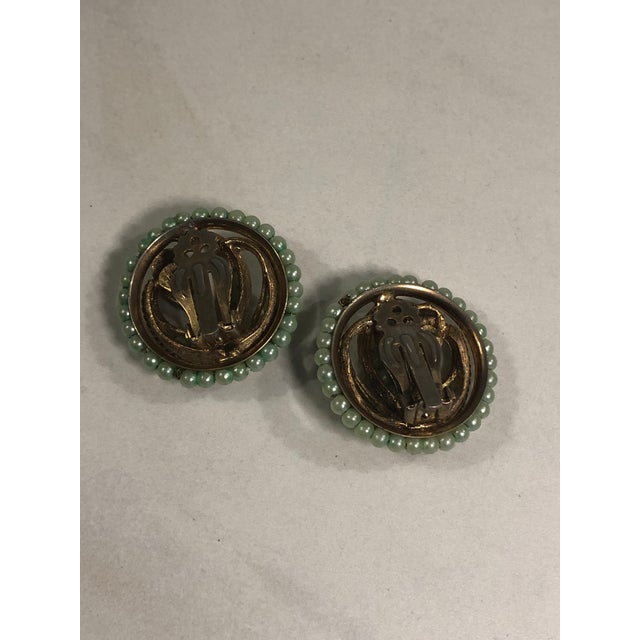 Light Green 1940s Petit Point Pearl and Gold Earrings, A Pair For Sale - Image 8 of 9
