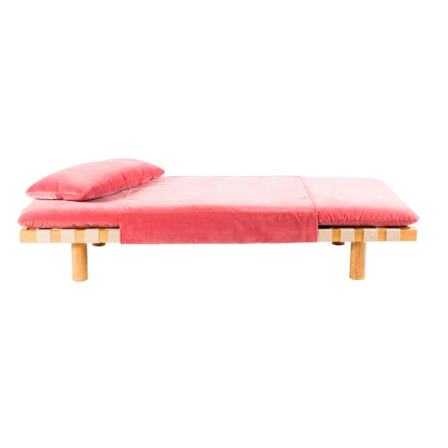 The feather-light in response to massive reclining furniture is a reminiscence of Mediterranean culture of sleep....