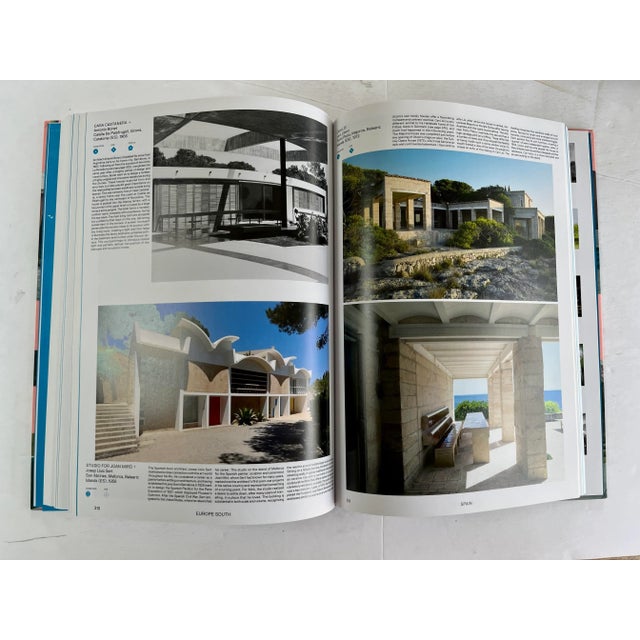 A groundbreaking global survey of the finest mid-20th-century homes - one of the most popular styles of our timeA...