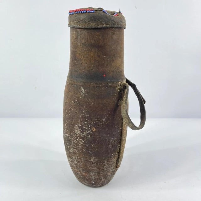 Early 20th Century Early 20th Century Pokot Wood Milk Container with Lid and Strap Kenya MATTER COLLECTION For Sale - Image 5 of 9