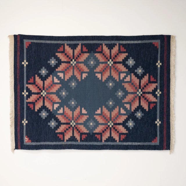 Textile Mid-Century Swedish Kilim in Navy and Pink, 1960 For Sale - Image 7 of 7