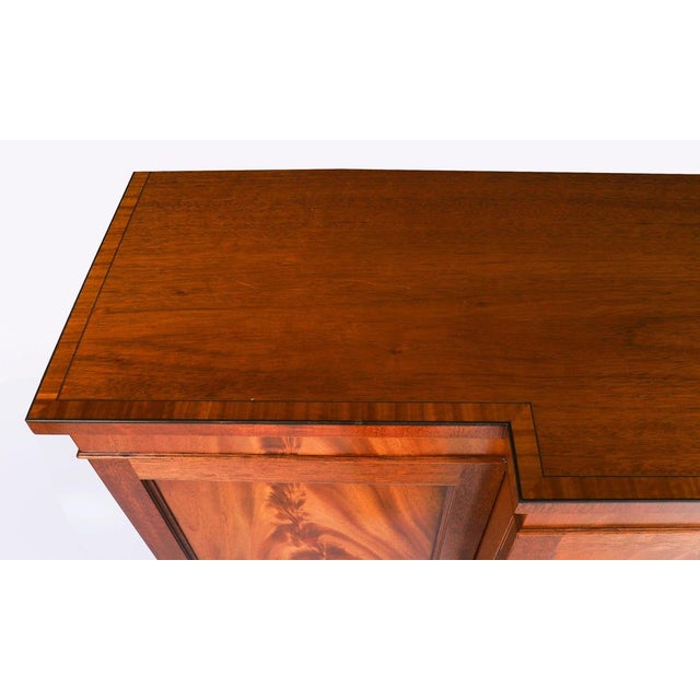 Brown Vintage Late 20th Century Flame Mahogany Sideboard from William Tillman, 1980s For Sale - Image 8 of 18