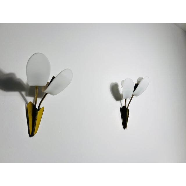 Pair of Mid-Century Brass and Plexi Glass Wall Lamps, Italy, 1960s For Sale - Image 6 of 11