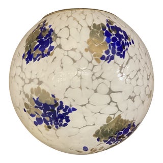 Contemporary Milky-White Sphere in Murano Glass With Blue and Gold-Leaf Murrine For Sale