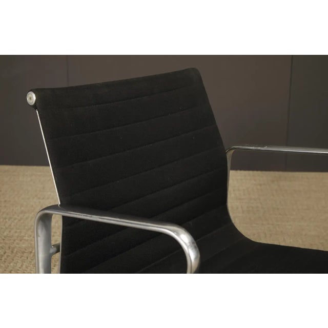 'Aluminum Group' Swivel Chair by Charles Eames for Herman Miller, 1980s, Signed For Sale - Image 11 of 18