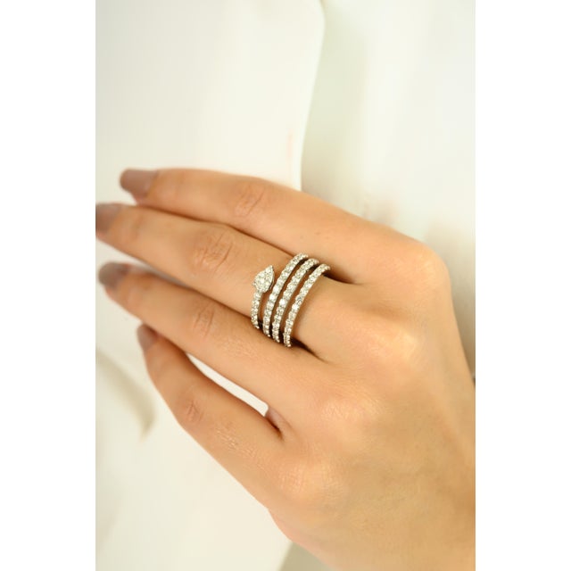 Pear Shaped Diamond Serpent Spiral Ring in 18k White Gold Size 7 For Sale In New York - Image 6 of 11