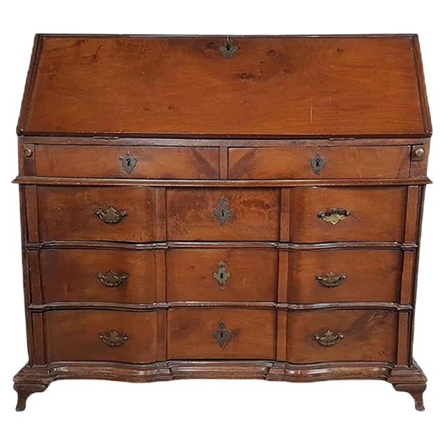 Antique Walnut Chest of Drawers, 1745 For Sale