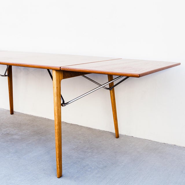 Rare 1950s Danish Modern Teak & Oak Dining Table by Borge Mogensen, Model 162 For Sale - Image 16 of 17