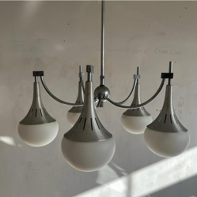 Gaetano Sciolari Vintage Italian Chandelier attributed to Gaetano Sciolari, 1970s For Sale - Image 4 of 7